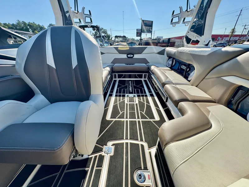 Slide: The Image of Centurion Ri245 2024 - 18