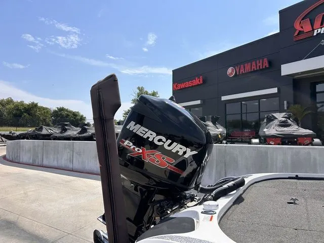 Slide: The Image of Nitro Z19 2017 - 3