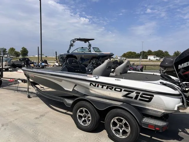 Slide: The Image of Nitro Z19 2017 - 7