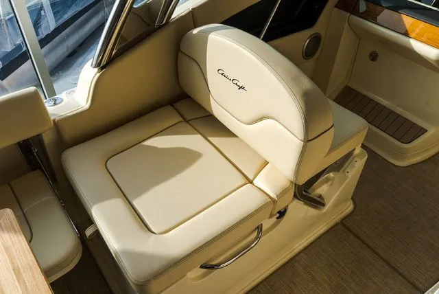 Slide: The Image of Chris-Craft 28 Calypso 2026 - 12