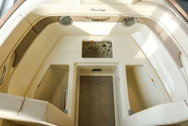 Slide: The Image of Chris-Craft 28 Calypso 2026 - 25