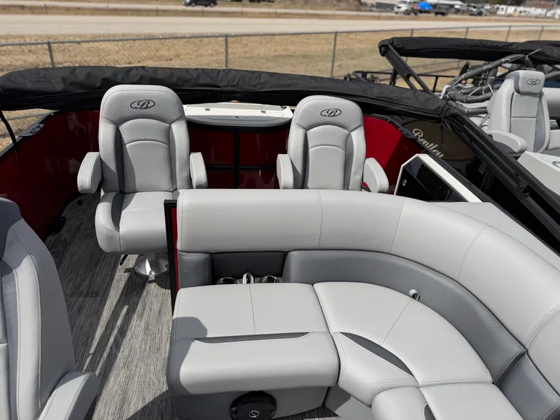 Slide: The Image of Bentley Pontoons FISH 200 FISH-N-CRUISE 2026 - 11