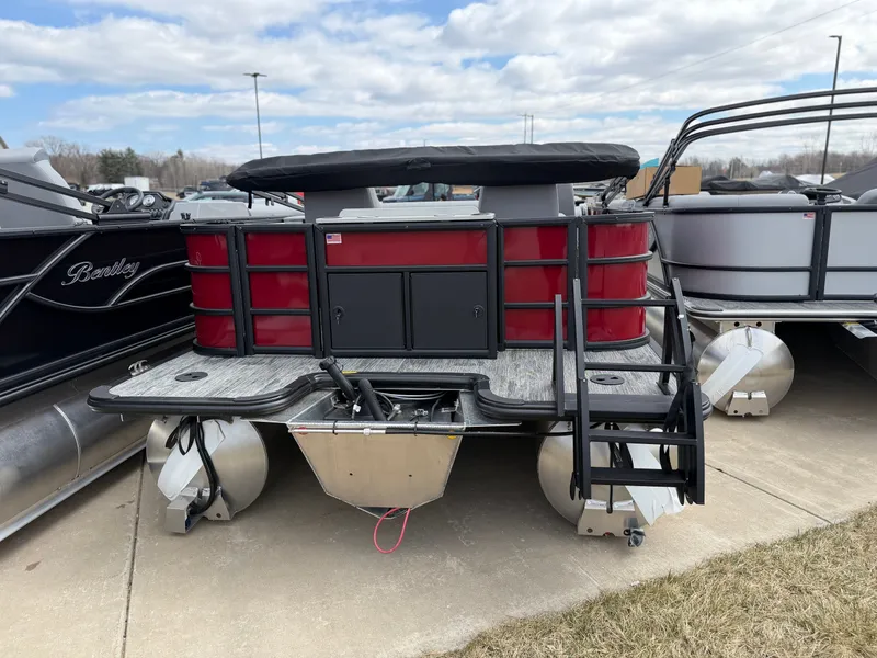 Slide: The Image of Bentley Pontoons FISH 200 FISH-N-CRUISE 2026 - 3