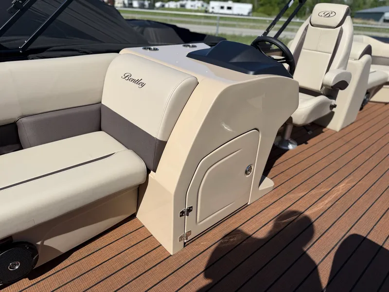Slide: The Image of Interior of the 2026 Bentley Pontoons Legacy 240 Navigator. - 11