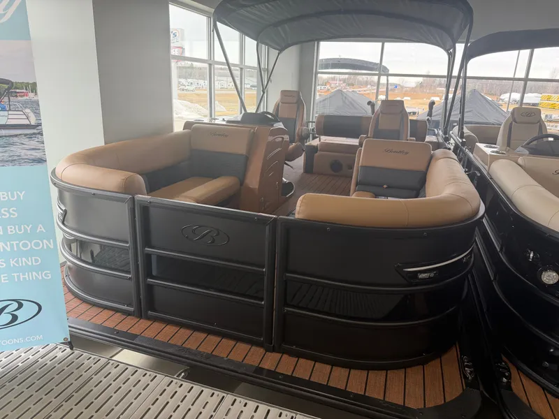 The Image of Bentley Pontoons Elite 223 SwingBack DC 2026 - undefined