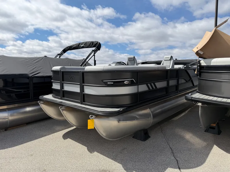 The Image of Bentley Pontoons Elite 223 Admiral 2026 - 1