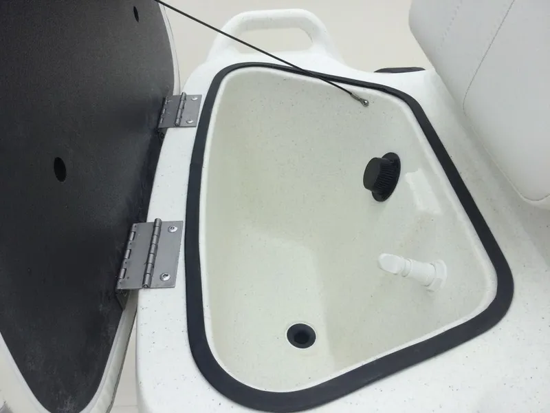 Slide: The Image of Mako PRO SKIFF 13CC 2026 - 13