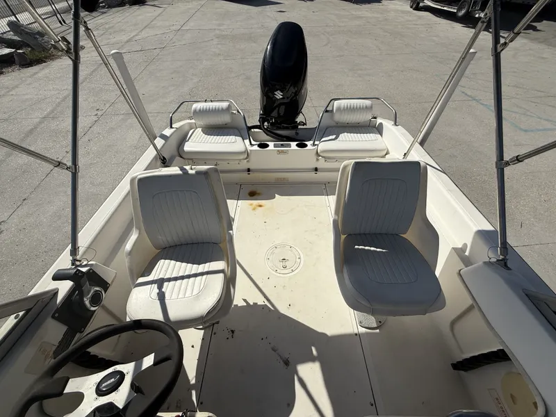 Slide: The Image of Boston Whaler Ventura 160 2002 - 9