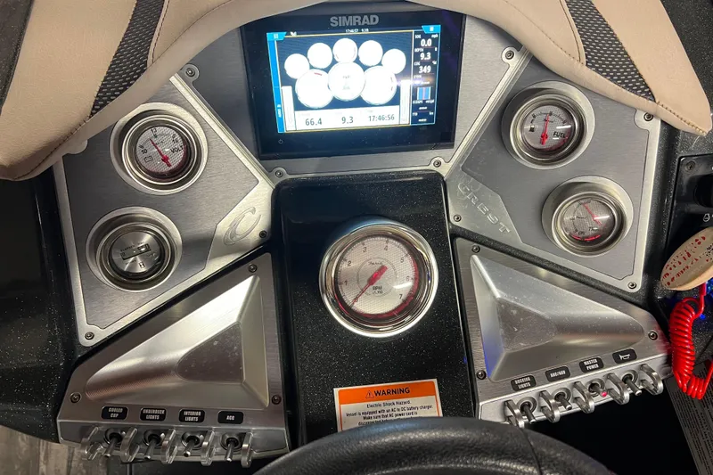 Slide: The Image of Dashboard of 2020 Crest Caribbean RS 250 SLRC with gauges and control panel. - 20
