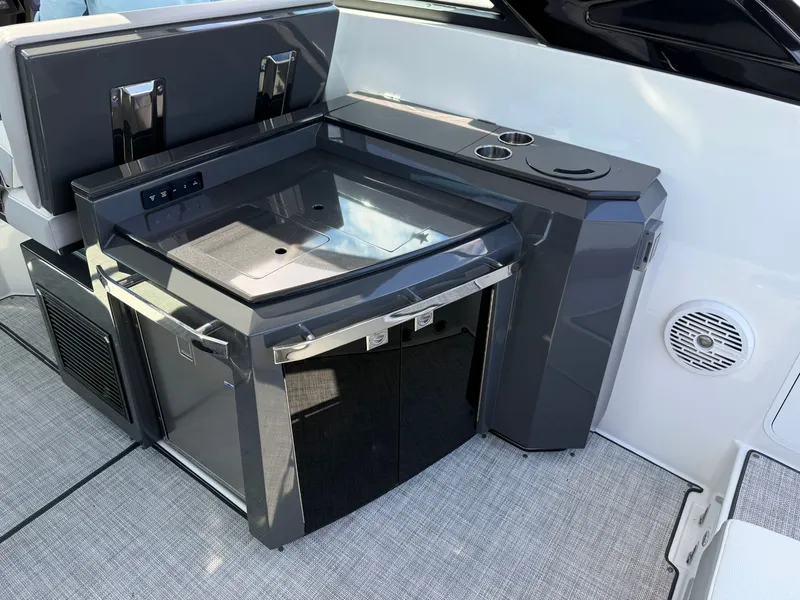 Slide: The Image of Cobalt A36 2019 - 12