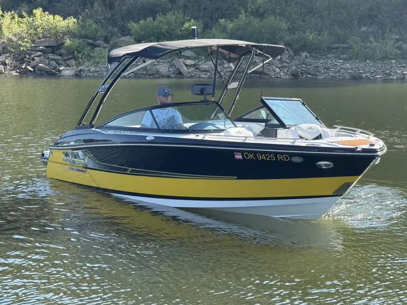 Slide: The Image of Monterey 218SS Super Sport 2017 - 5