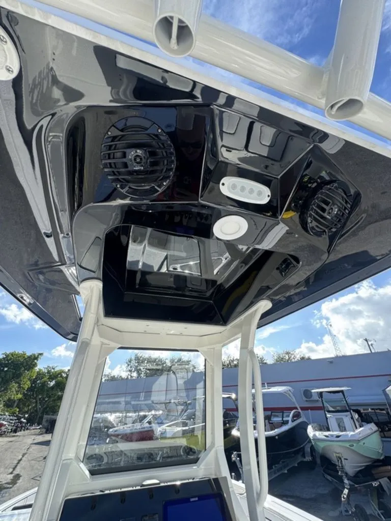 Slide: The Image of Yamaha 255 FSH Sport E 2026 - 12