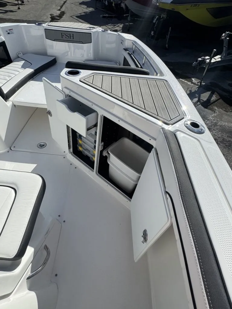 Slide: The Image of Yamaha 255 FSH Sport E 2026 - 19