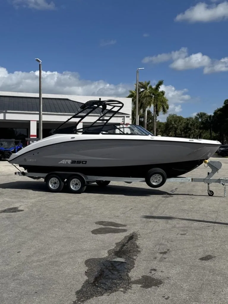 The Image of Yamaha AR250 2026 - 0