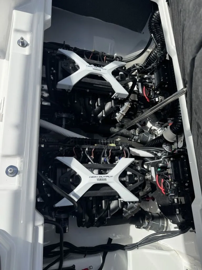 Slide: The Image of Yamaha AR250 2026 - 13