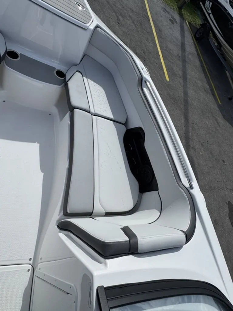 Slide: The Image of Yamaha AR250 2026 - 22