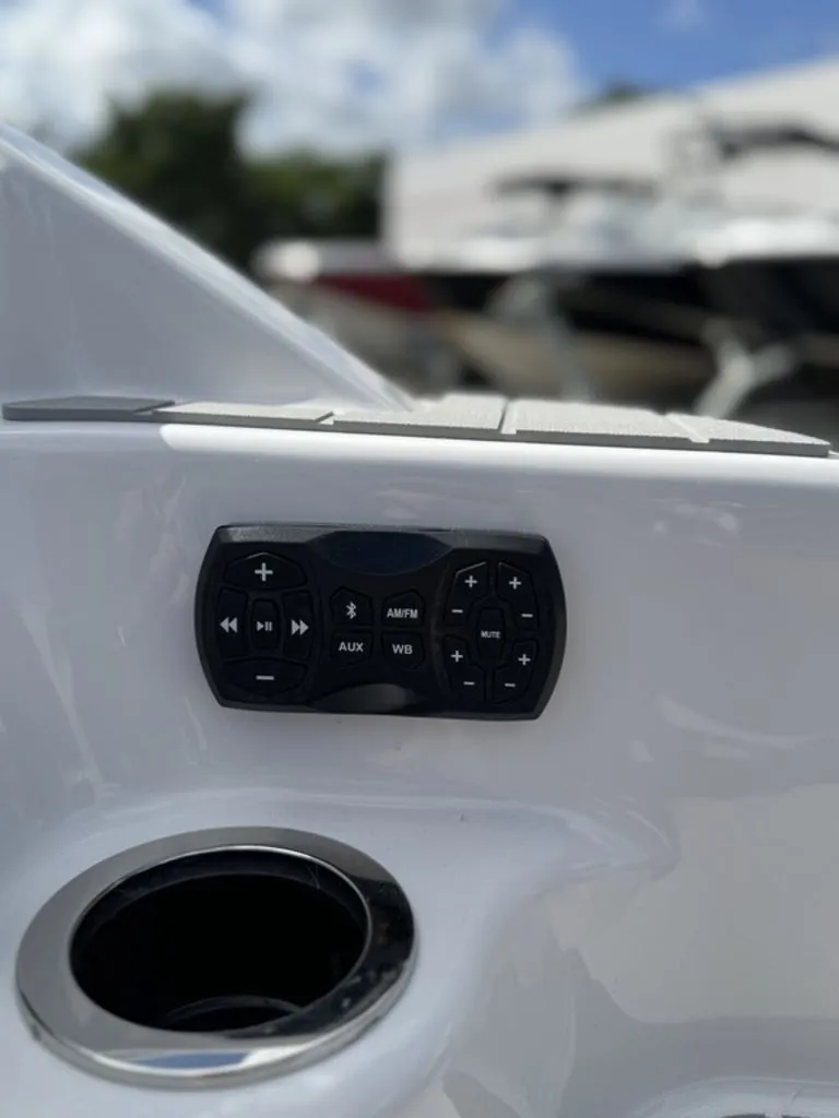 Slide: The Image of Yamaha AR250 2026 - 23