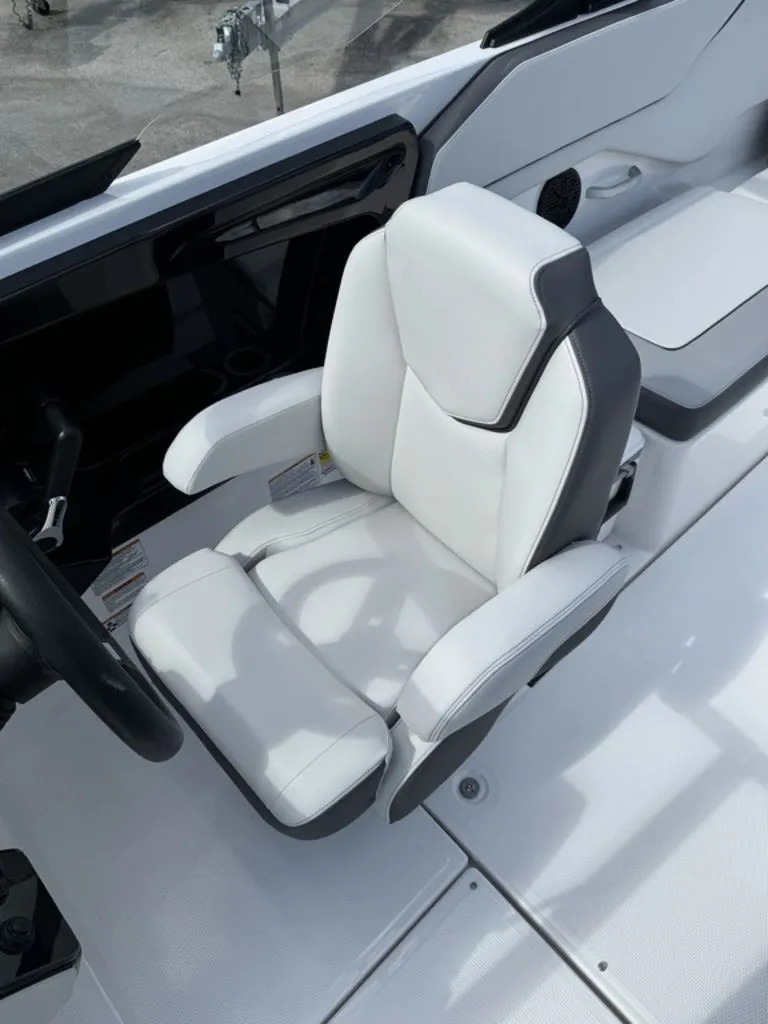 Slide: The Image of Yamaha AR250 2026 - 7