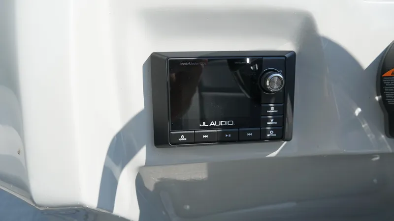 Slide: The Image of Manitou shp 2019 - 16