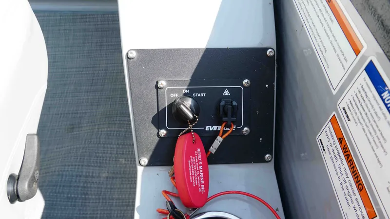 Slide: The Image of Manitou shp 2019 - 18