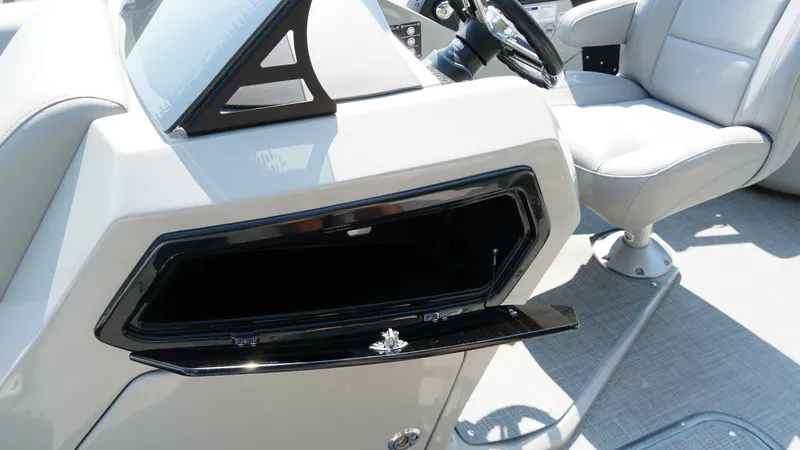 Slide: The Image of Manitou shp 2019 - 19