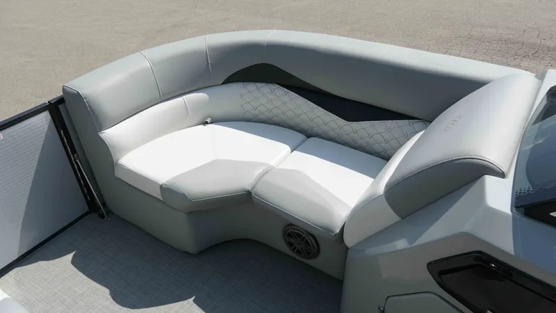 Slide: The Image of Manitou shp 2019 - 22