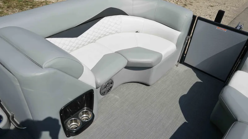 Slide: The Image of Manitou shp 2019 - 23