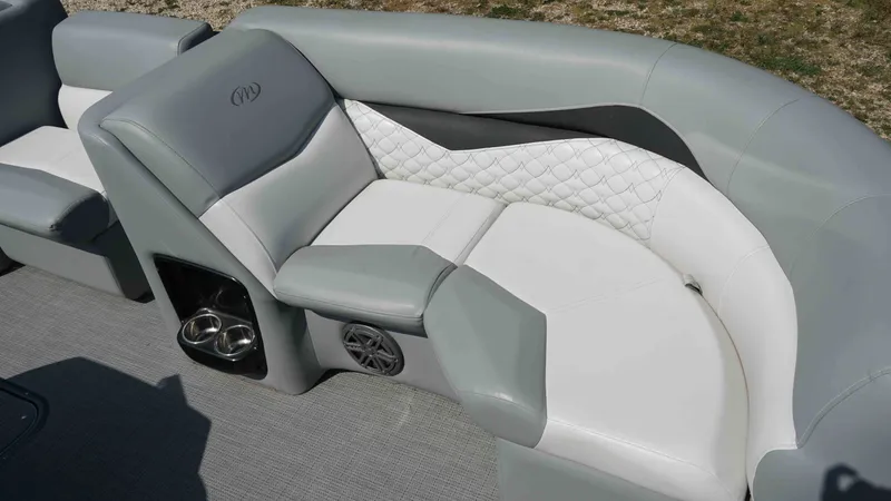 Slide: The Image of Manitou shp 2019 - 25