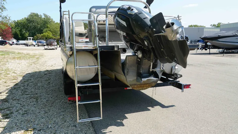 Slide: The Image of Manitou shp 2019 - 5