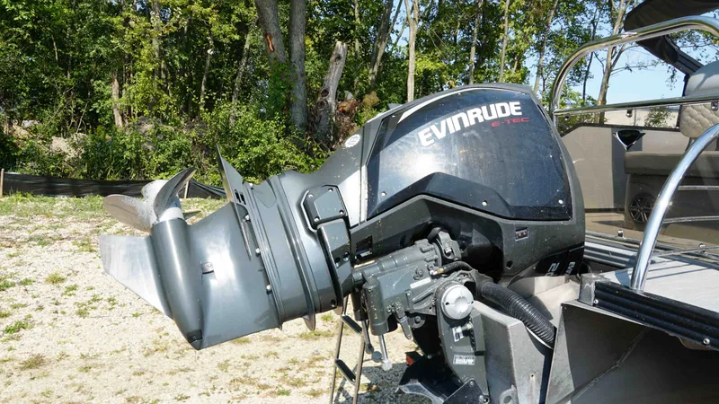 Slide: The Image of Manitou shp 2019 - 6