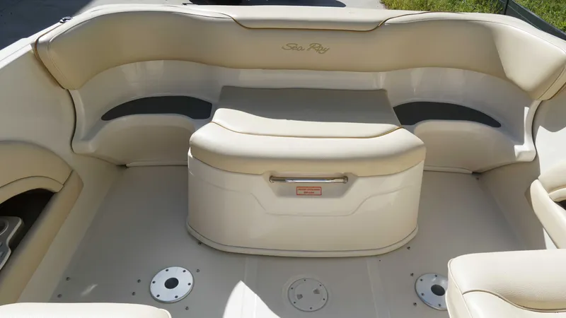 Slide: The Image of Sea Ray Overnighter 1999 - 13