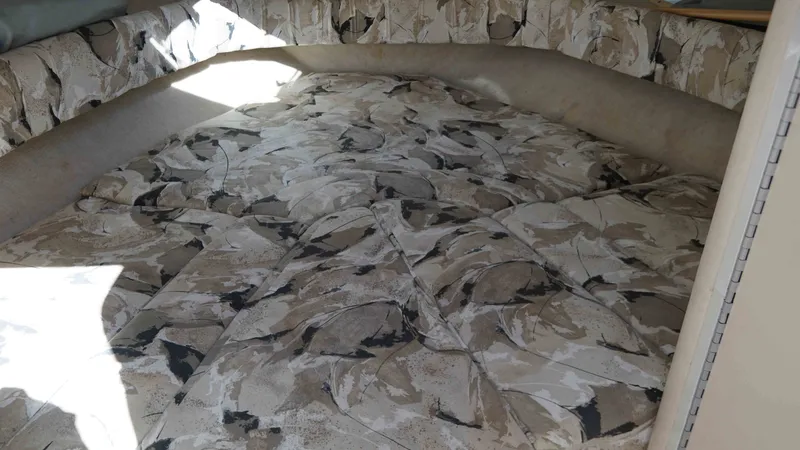 Slide: The Image of Sea Ray Overnighter 1999 - 20