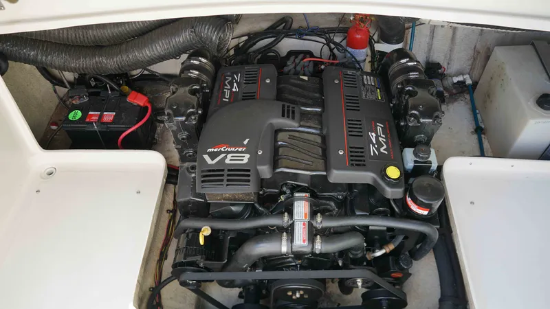 Slide: The Image of Sea Ray Overnighter 1999 - 26