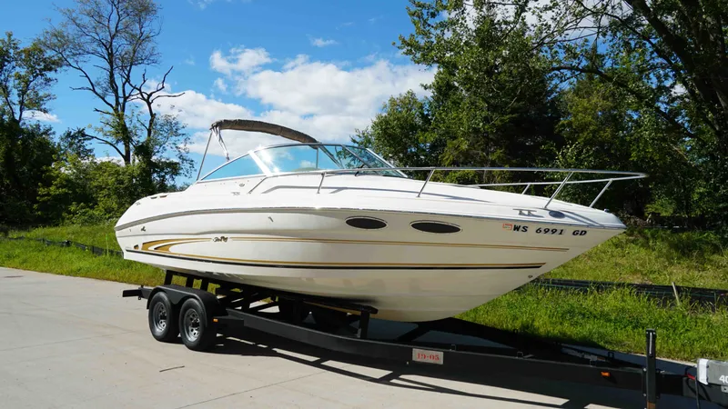 Slide: The Image of Sea Ray Overnighter 1999 - 3