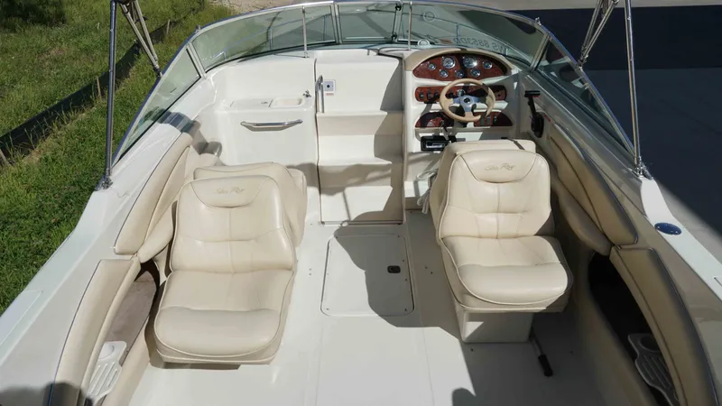 Slide: The Image of Sea Ray Overnighter 1999 - 7