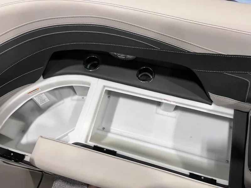 Slide: The Image of Cabrio C24UE 2026 - 19