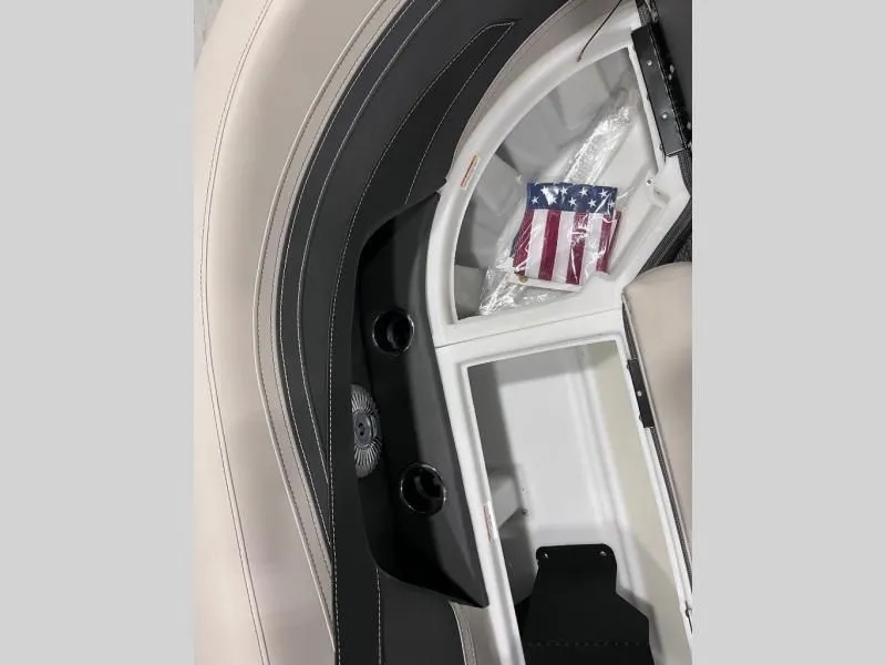 Slide: The Image of Cabrio C24UE 2026 - 20