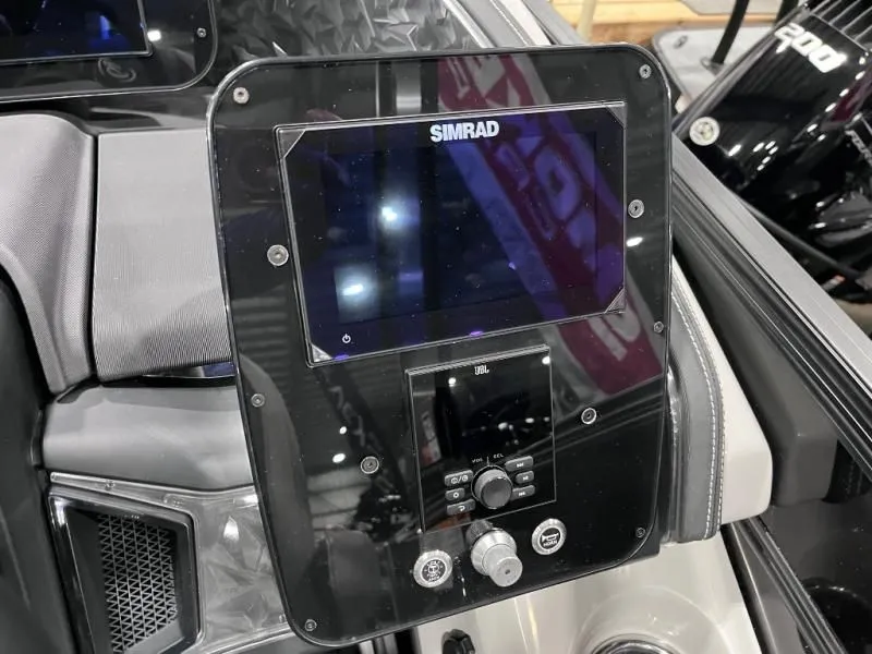 Slide: The Image of Lusso Ultra-Lounge L23UC 2026 - 11