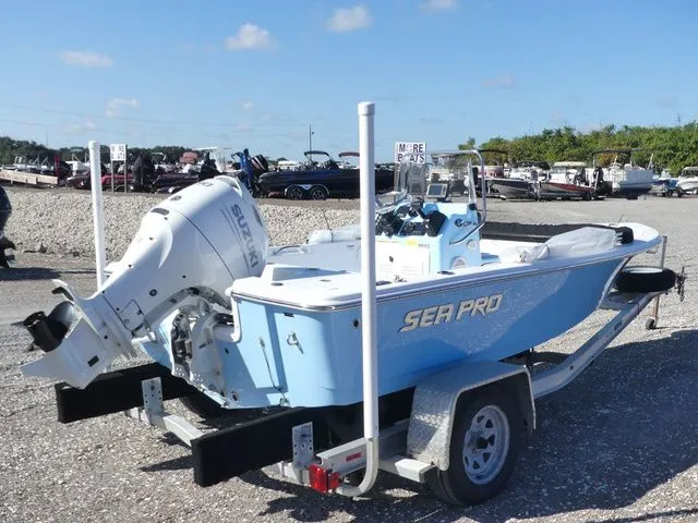 Slide: The Image of Sea Pro 172 Bay 2026 - 4