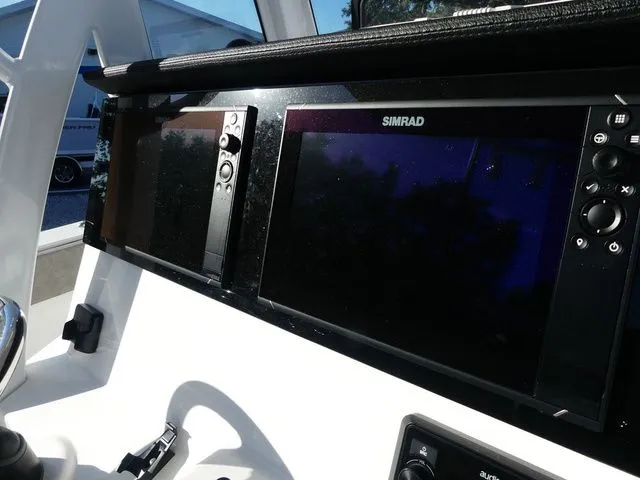 Slide: The Image of Sea Pro 262 Offshore DLX 2025 - 11
