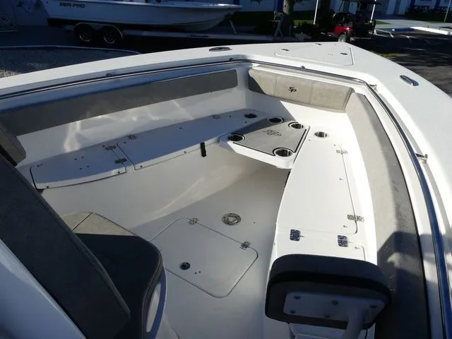 Slide: The Image of Sea Pro 262 Offshore DLX 2025 - 18