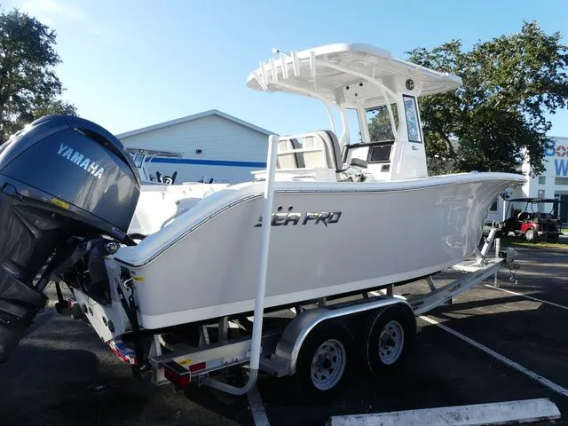 Slide: The Image of Sea Pro 262 Offshore DLX 2025 - 6