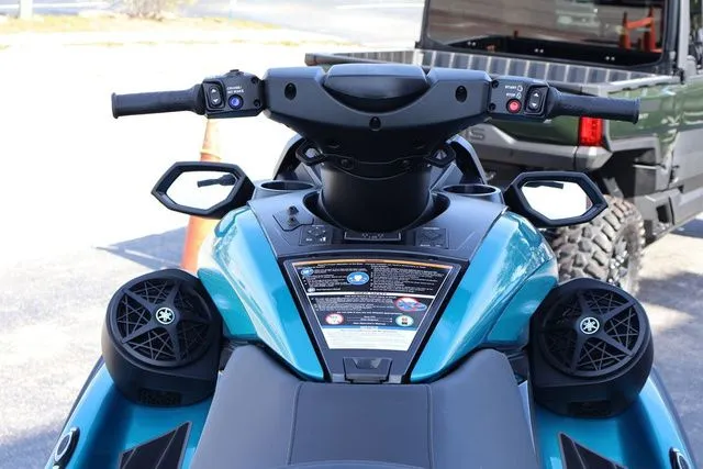 Slide: The Image of Yamaha FX CRUISER SVHO W/AUDIO-LAGOON BLUE 2026 - 13