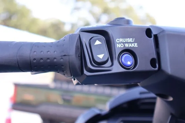 Slide: The Image of Yamaha FX CRUISER SVHO W/AUDIO-LAGOON BLUE 2026 - 15