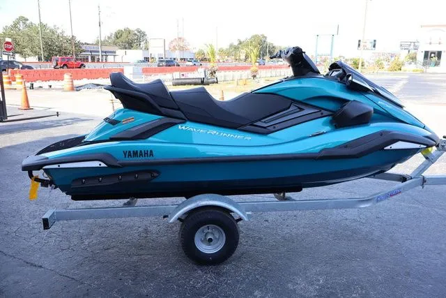 Slide: The Image of Yamaha FX CRUISER SVHO W/AUDIO-LAGOON BLUE 2026 - 7