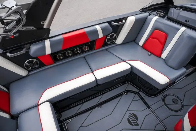 Slide: The Image of Malibu Wakesetter 21 MLX 2021 - 15