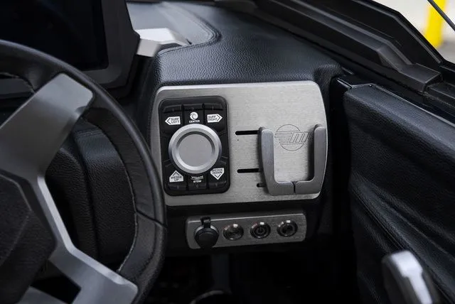 Slide: The Image of Malibu Wakesetter 21 MLX 2021 - 19