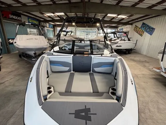 Slide: The Image of Axis Wake Research T235 2026 - 10