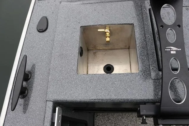 Slide: The Image of Alumaweld Stryker X202 2026 - 10