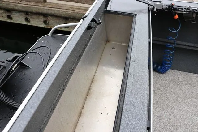 Slide: The Image of Alumaweld Stryker X202 2026 - 14